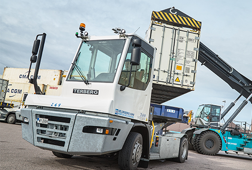 Ny og opdateret version af den innovative Terberg YT terminaltraktor.